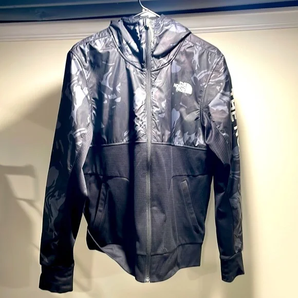 The North Face Sweaters The North Face Mens Small Train N Logo